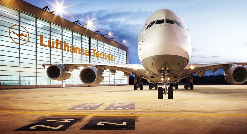 Lufthansa Technik , además de mantener aviones, cuenta con una fuerte implantación en el negocio de modificación e instalación de interiores VIP.