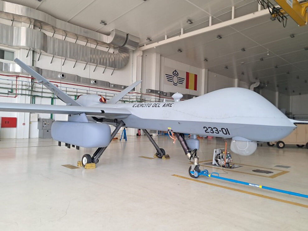 El primero de los cuatro MQ-9 del Ala 23 con el pod SOAR.