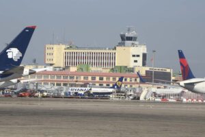 Aunque no superará las cifras del verano de 2019, Madrid-Barajas será, una vez más el aeropuerto español con más pasajeros y vuelos.