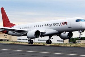 Uno de los Mitsubishi SpaceJet en uno de sus vuelos de prueba.