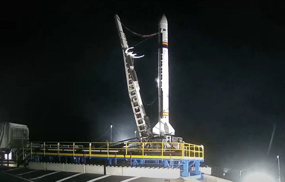 El MIura 1 durante el segundo intento de lanzamiento.