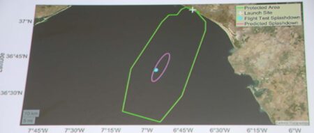 Zonas de seguridad, de amerizaje, y punto de amerizaje (en azul) del vuelo del Miura 1.