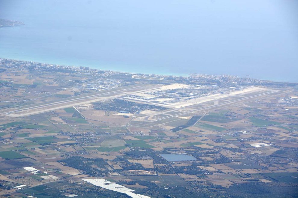 En julio de 2020 el aeropuerto de Palma de Mallorca Son San Juan ha sido el de mayor tráfico de pasajeros y aeronaves en España.