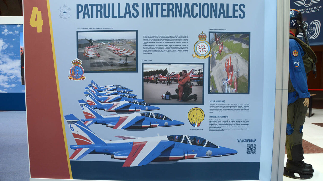 Patrulla de Francia y Red Arrows.