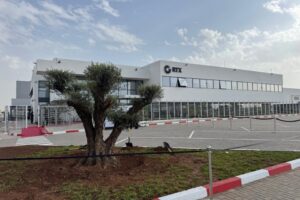 Exterior de la nueva factoría de Pratt & Withney en Marruecos.