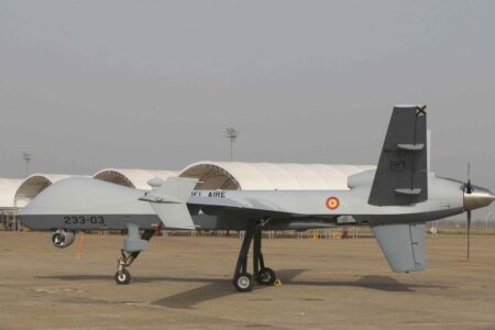 Uno de los 4 Predator B del 233 Escaudrón en la base aérea de Talavera la Real.