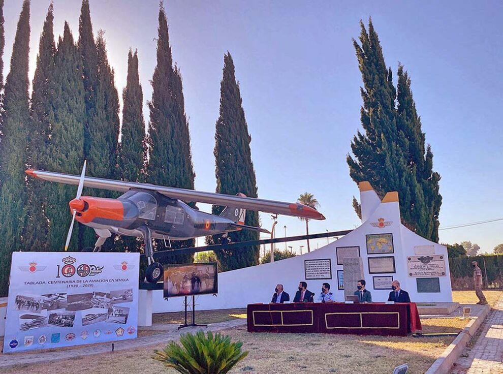 Presentación del Raid Aéreo del Centenario en Tablada.