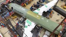 Airbus ya ha completado ya la unión de las secciones del fuselaje y las alas del primer ACJ320neo .