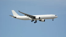 El Airbus A330F de Privilege Style aterrizando en Madrid en su vuelo de entrega.