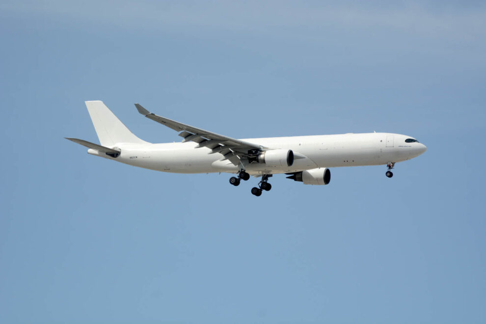 El Airbus A330F de Privilege Style aterrizando en Madrid en su vuelo de entrega.