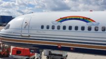 El Boeing 757 EC-HDS con su mensaje "Todo saLdrá bien".