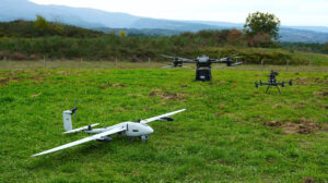 Algunos de los drones usados en las pruebas en Rivera Sacra.