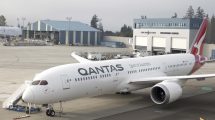 Boeing 787 de Qantas usado en el primer vuelo con biocombustible entre Estados Unidos y Australia.