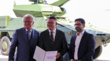 Firma del acuerdo entre Rheinmetall y el gobieno del estado de Hesse.