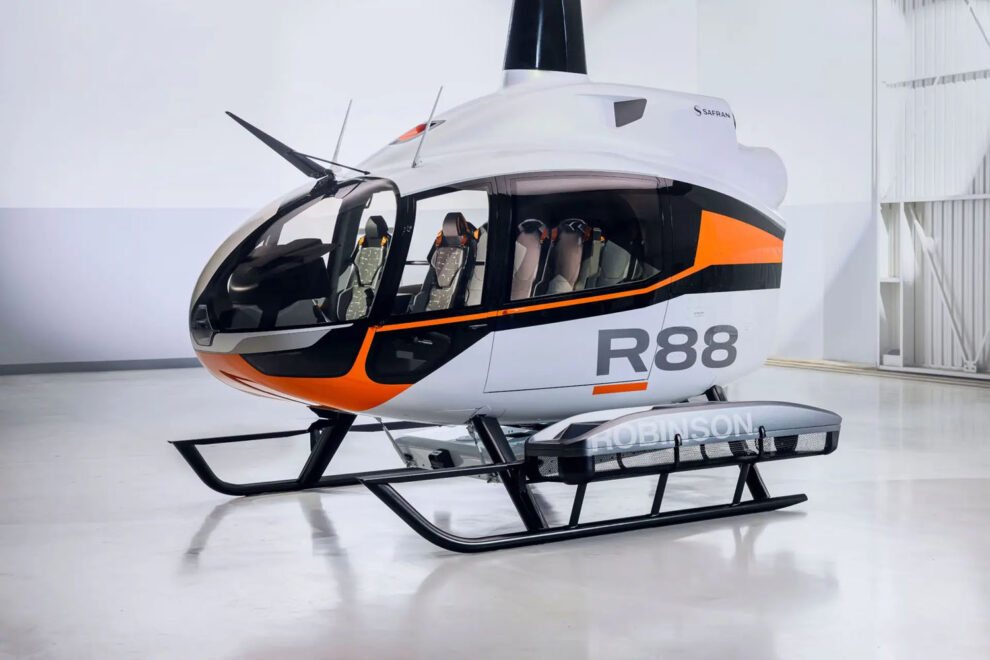 Maqueta del Robinson R88 presentada en el salón Verticom 2025