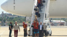 La copa llega a España por segunda vez como propiedad de la selección española 16 años después de la primera vez.