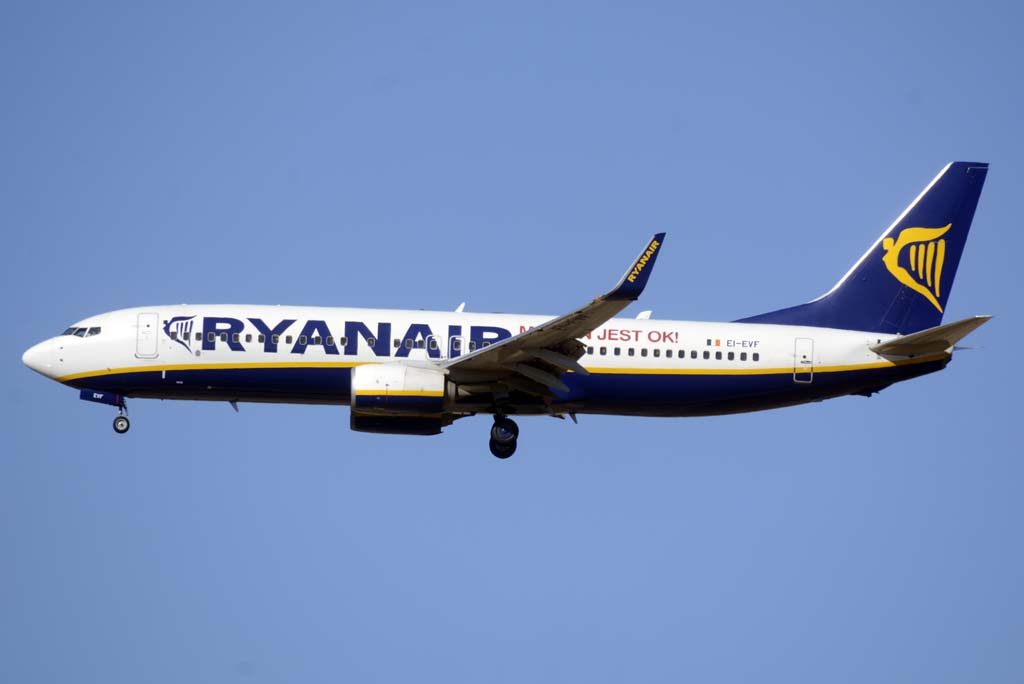 Ryanair amplia su oferta de vuelos desde valencia para el verano de 2017.