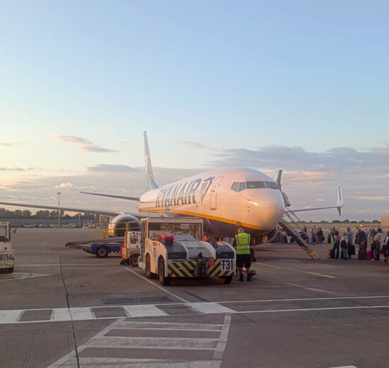 Ryanair sigue apostando por crecer y mantener las tarifas bajas.