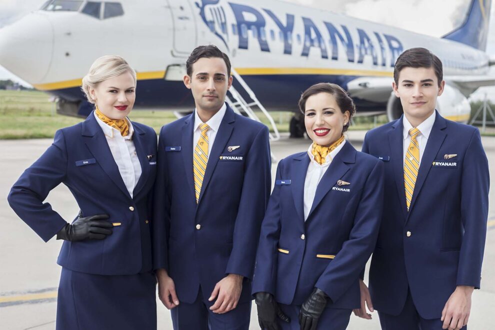 Tripulantes de cabina de pasaje de Ryanair.