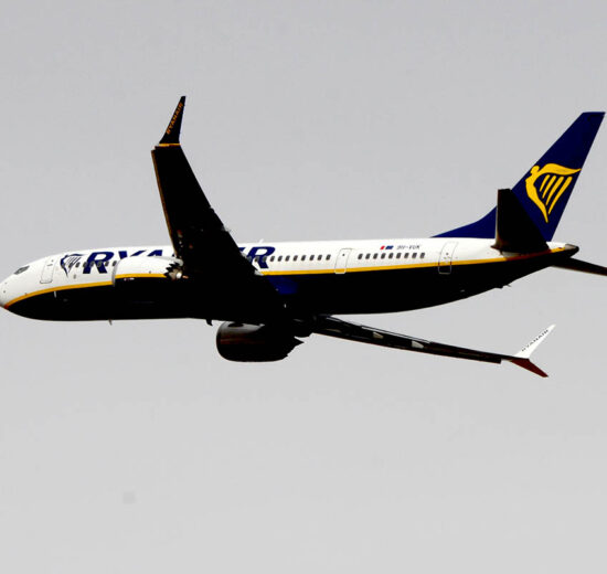 De los 55 aviones entregados por Boeing en septiembre, 10 fueron B-787-8200 para Ryanair.