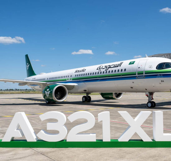 Entre las entegas de Airbus en mayo estuvo el primer A321XLR de Saudia.