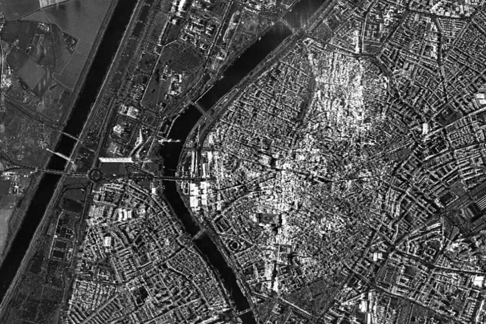 Sevilla vista desde el espacio con el radar de Paz.