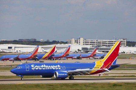Southwest ha tardado en poner en servicio sus B-737 MAX debido a que sus pilotos de B-737 no podían tener más versiones del mismo en sus licencias.