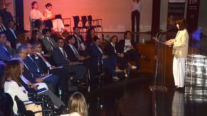 Diana Morant, ministra de Ciencia e Innovación, se dirige a los participantes del Space Debate Europe 2026.