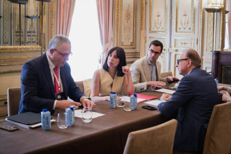 Reunión entre Morant, Aschbacher y Cortes en el marco de  Space Debate Europe 2026.