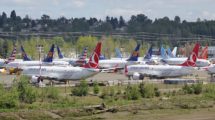 Aviones Boeing 737 MAX aparacados a la espera de su entrega, en primer plano dos de Turkish Airlines.º