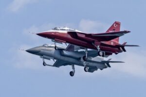 TUSAS cuenta con dos prototipos en vuelo del entrenador Hurjet.