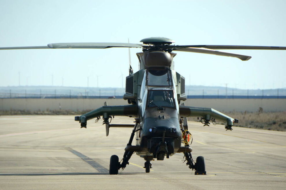 Tigre de FAMET en las instalaciones de Airbus Helicopters en Albacete durante una revisión.