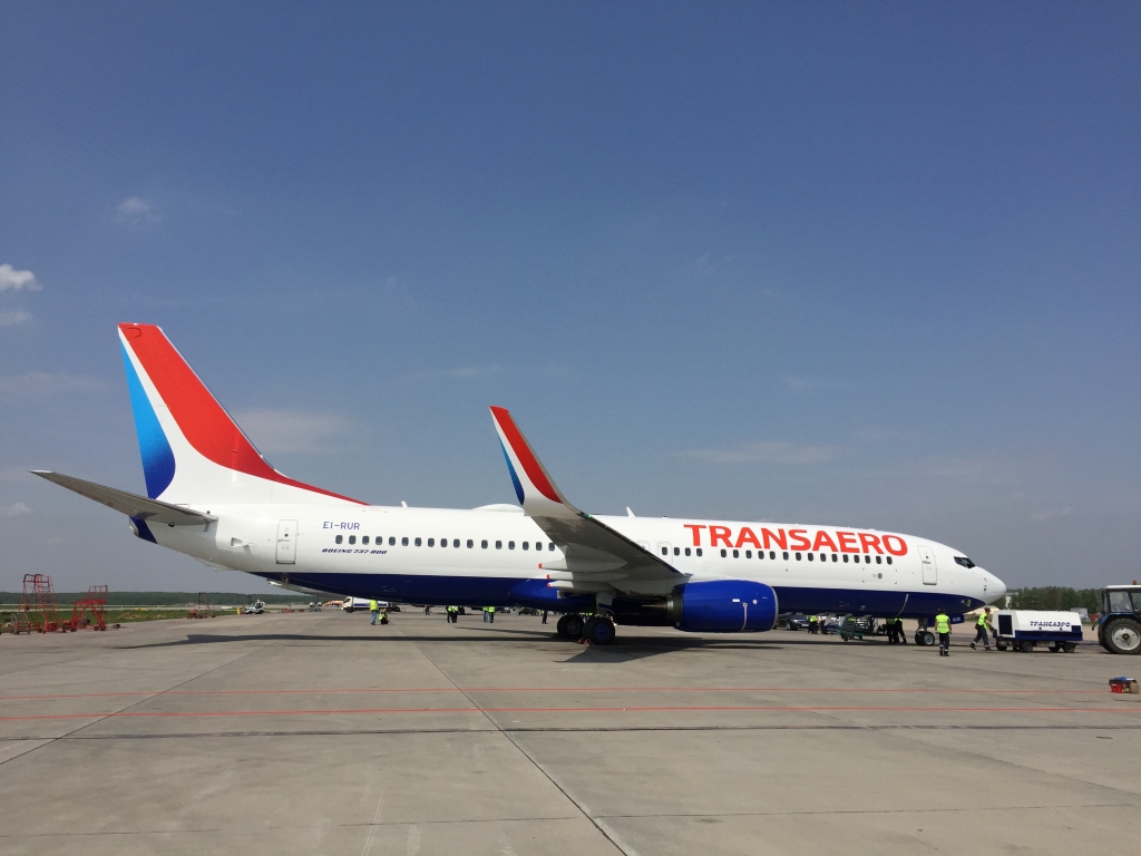 Boeing 737-800 con los nuevos colores de Transaero, uno de los aviones entregados por Boeing en la primera mitad de 2015.