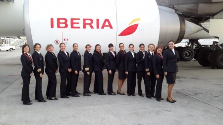 Primera tripulación de largo radio enteramente femenina de Iberia.