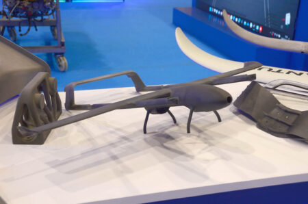 Una de las muchas propuestas de UAV fabricados por impresión 3D que se podían ver en BACSI 2026.