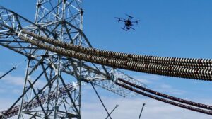Revisión de tendidos eléctricos mediante drones.