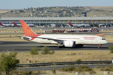 Uno de los Boeing 787 actuales de Air India cuando la aerolínea volaba a Madrid.
