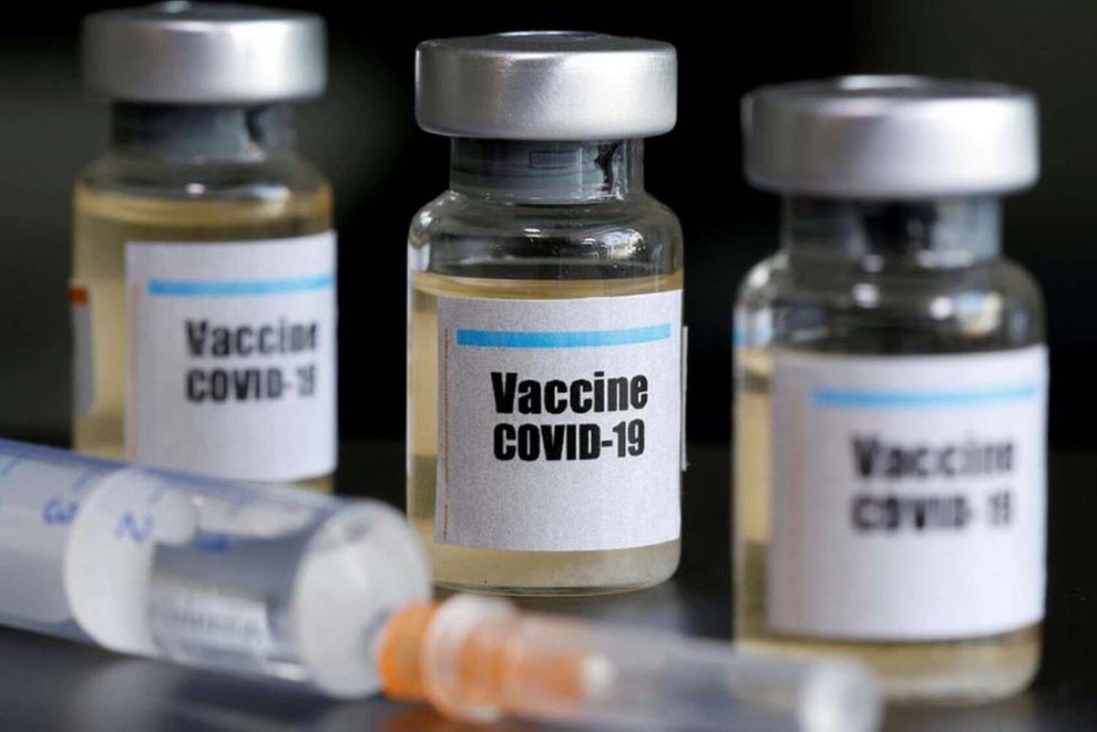 Las vacunas no deben ser un requisito previo al viaje, sino una ayuda para retomarlos.