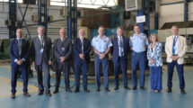El JEMA con los directivos de ITE y ´´Omicron.