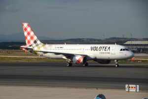 Volotea podría basar cerca de 20 aviones en Madrid si logra slots de Air Europa.