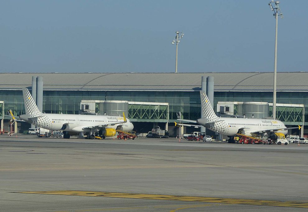 Vueling aumenta su oferta en Barcelona con acurdos de conexión con cuatro aerolíneaas asiáticas.