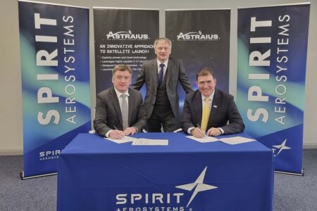 Fima del acuerdo entre Astraius y Spirit AeroSystems.