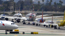 El transporte aéreo unido pide que los slots aeroportuarios no se pierdan por las prohibiciones gubernamentales a los viajes.