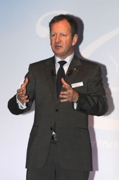 Lutz Bertling, presidente de Eurocopter