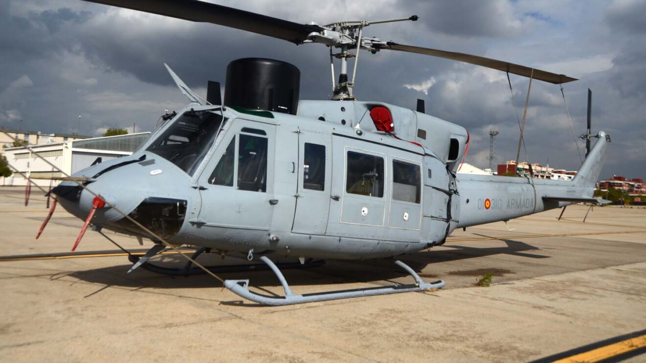 Agusta Bell AB212 de la Armada.