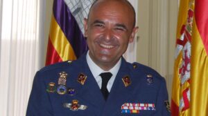 El general Julio Ayuso en su epoca de coronel en Baleares.