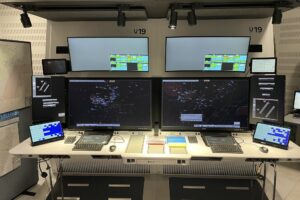 Consola iFOCUCS instalada en elñ centro de control aéreo de Canarias.