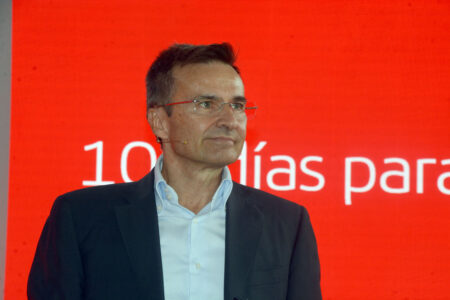 Marco Sansavini, presidente y CEO de Iberia fue el encargado de presentar los actos del centenario. 