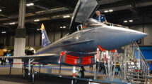 Maqueta del Eurofighter que será expuesta frente al Cuartel General del Ejército del Aire.
