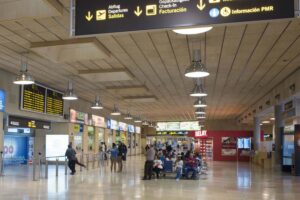Crece el número de pasajeros en los aeropuertos españoles.